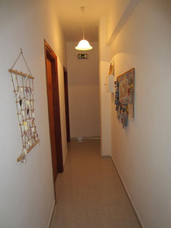 Katerina Apartments Triovasalos Luaran gambar