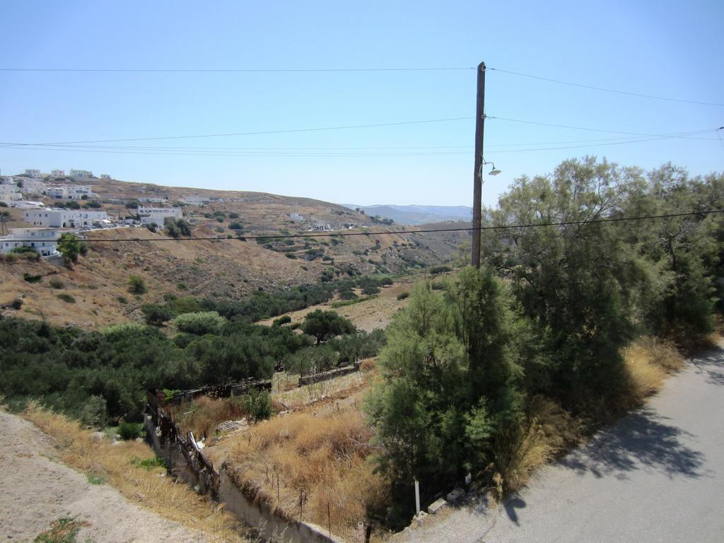 Katerina Apartments Triovasalos Luaran gambar